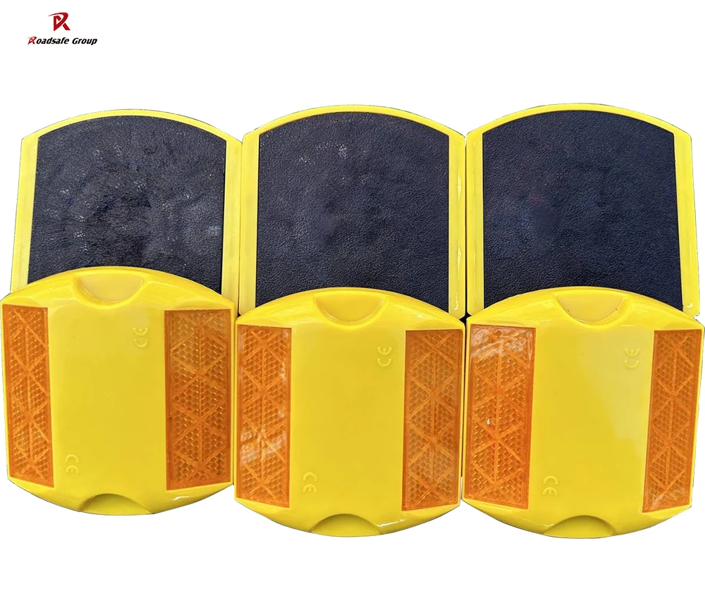 Cat Eye Road Stud with 360° Reflective Angle and 15 Tons Compressive Strength for Highway Safety