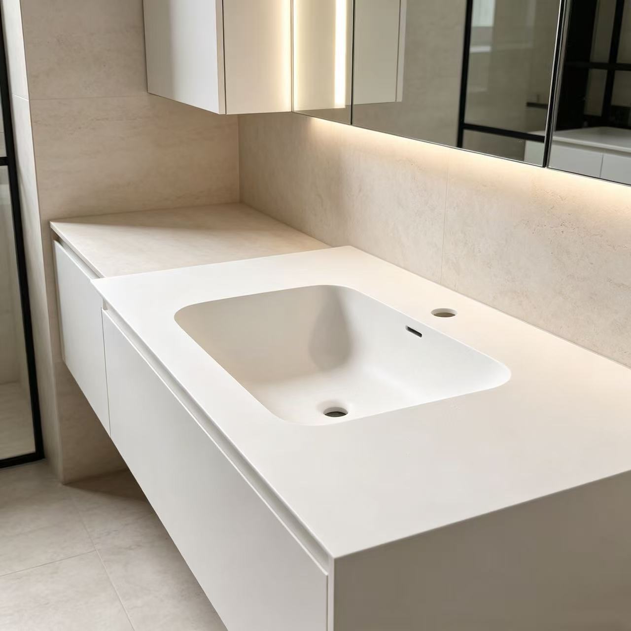 SOLID SURFACE INTEGRATED VANITY WITH ROUNDED RECTANGULAR BASIN,SOLID SURFACE
