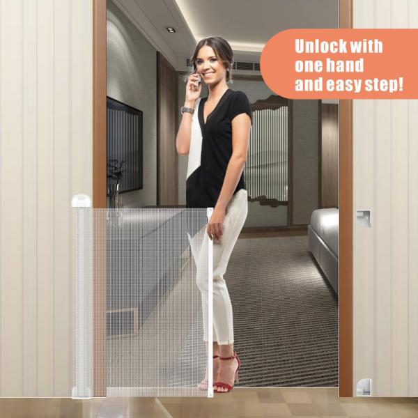 Pet Friendly Double Lock System Rolling Mesh Gates For Baby Safety