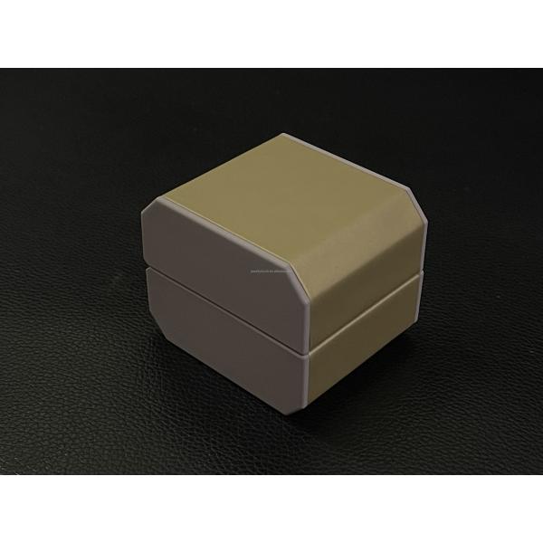 Customized Your Logo-Gold Pu Leather LED Ring Box
