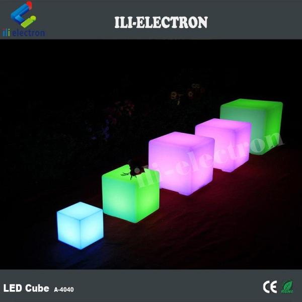 Remote control plastic led lighting cube