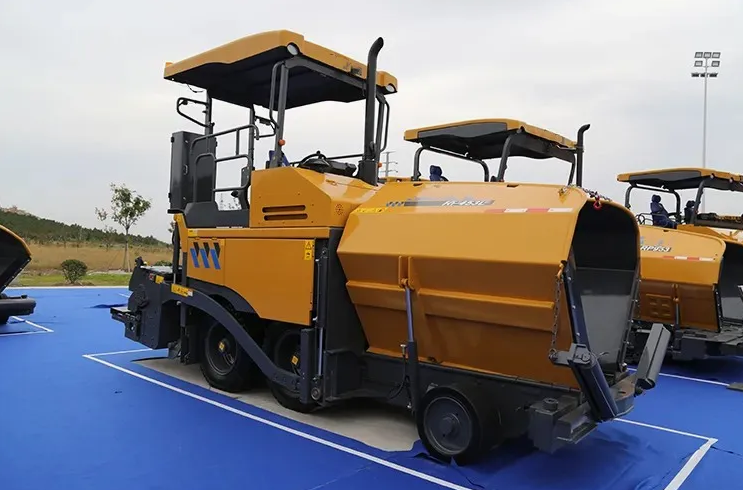 RP453L Road Paver