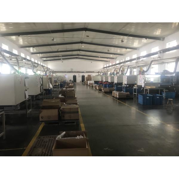 Industrial use of long stem foam applicator in manufacturing environment