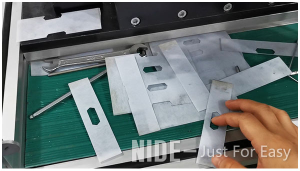 motor insulation paper cutting machine.jpg Automatic Dc Motor Insulation Paper Cutting Machine With Punching Hole