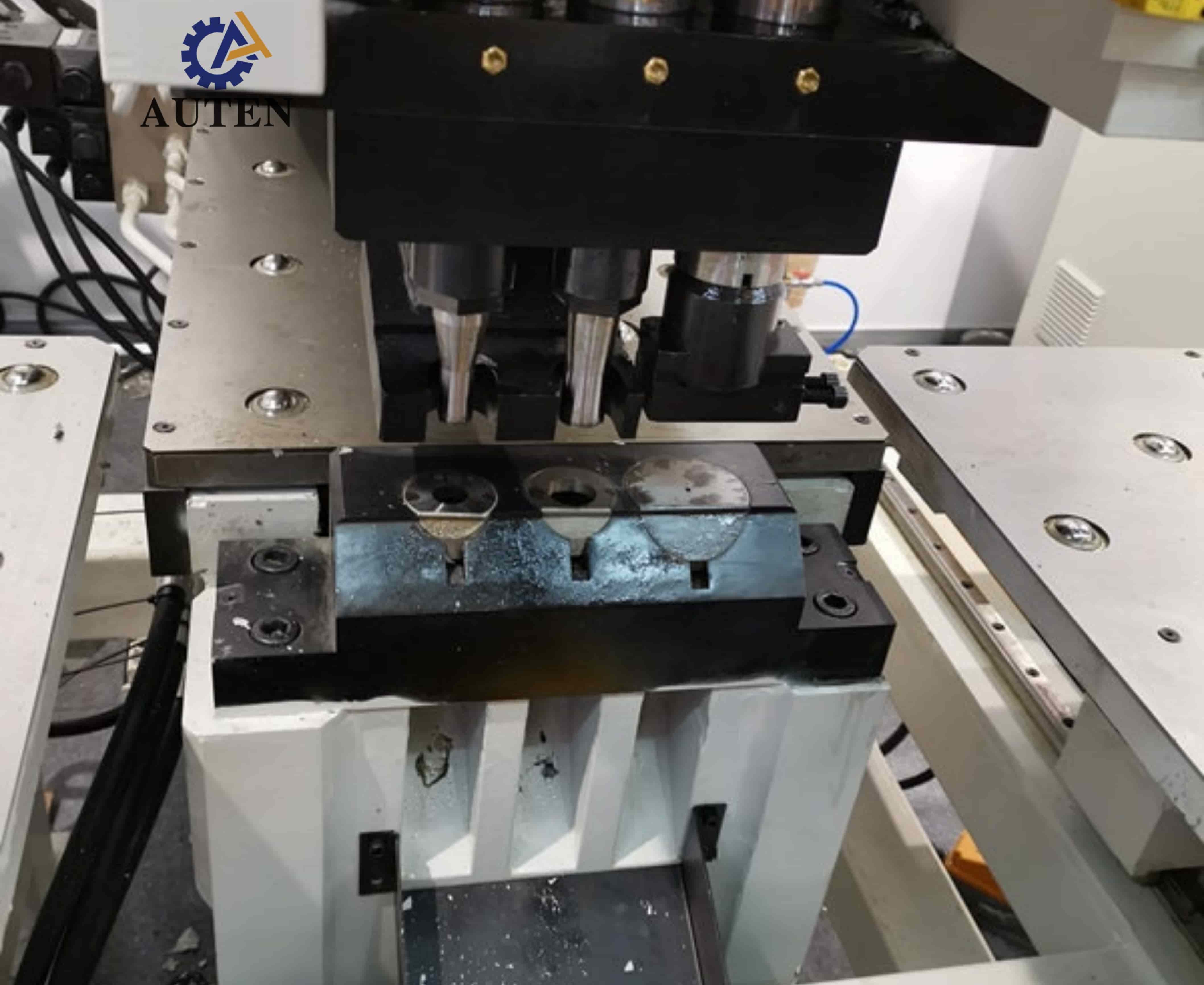 CNC Plate Punching Machine With 4 Die Stations For Industrial Metal Plate Processing