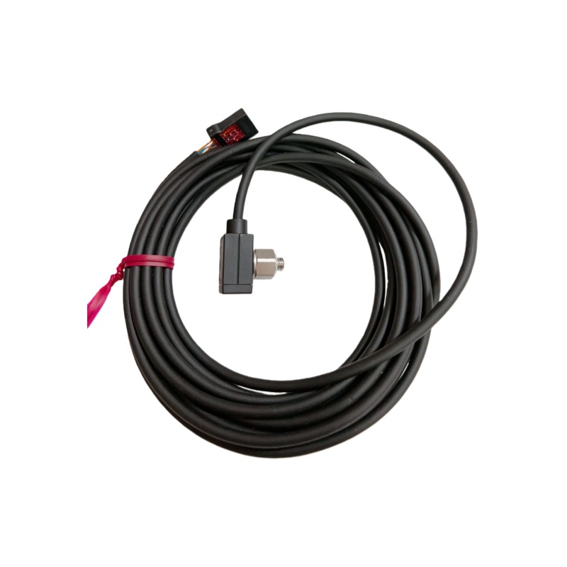 KEYENCE AP-44 Amplifier Separation Type Pressure Sensor Head Connected to a
