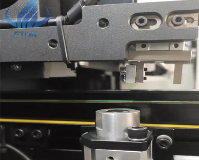 Led display pick and place machine