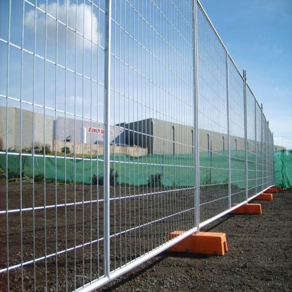 Galvanized Q195 Metal Welded Wire Mesh Fence Temporary
