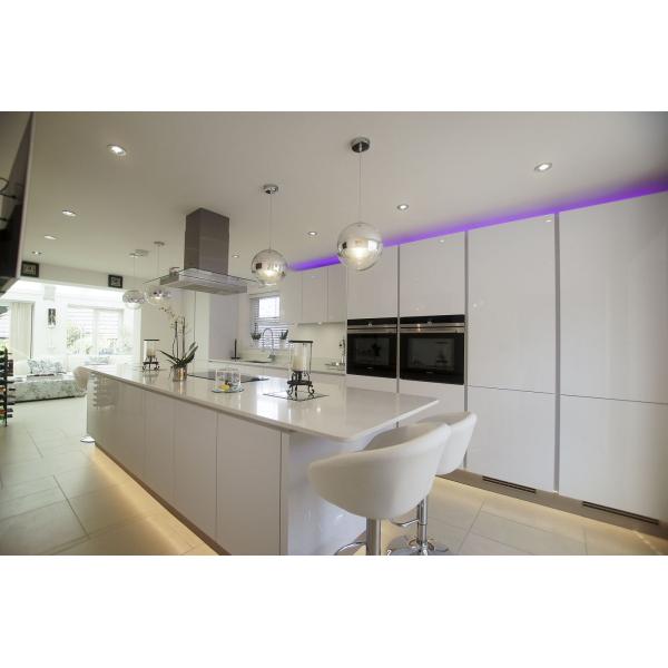 Customized Mixed Color Full Set Kitchen Cupboard Cabinet Flat Edge UV Lacquer Finish