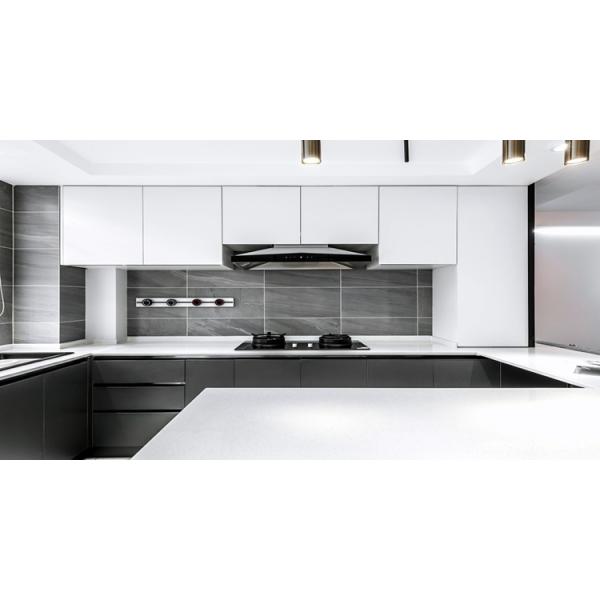 Artificial Quartz Countertop Modern Style Solid Wood Kitchen Cabinets for Apartments