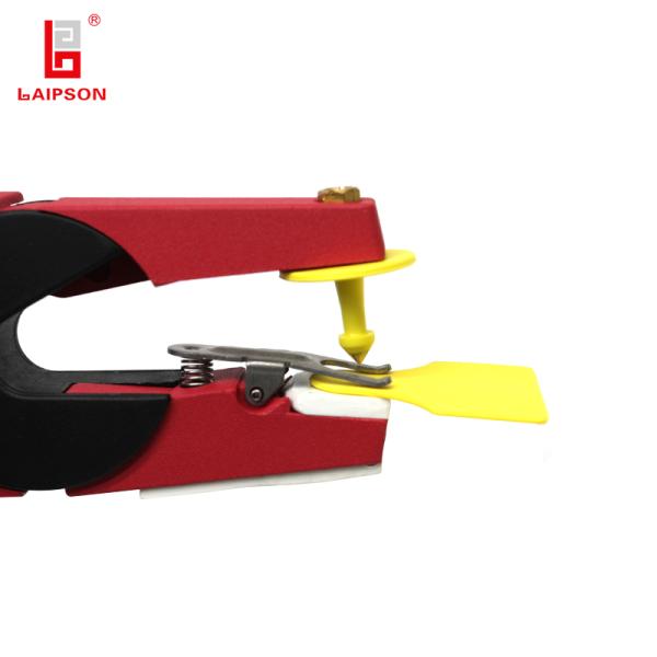 Durable Pig Ear Tags Made From Polyether TPU Material Suitable For Long Lasting Farm Animal Identification And Tracking