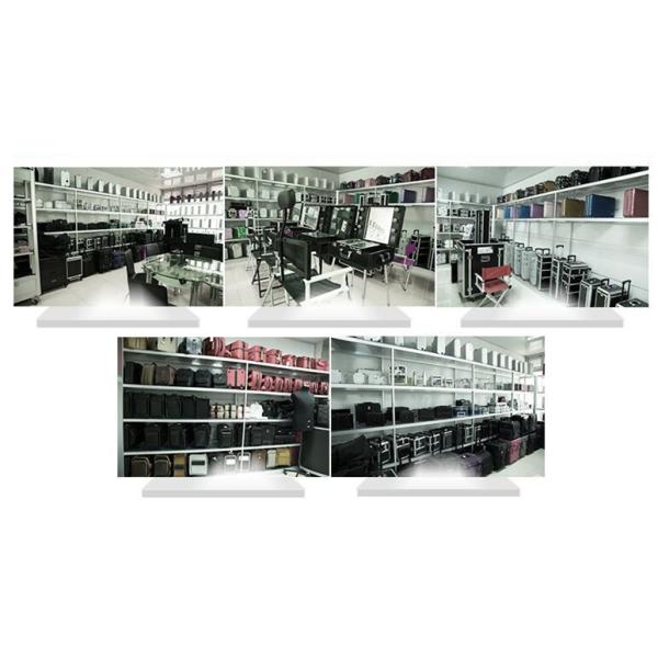 Professional Jewelry Train Case With Mirror And Easy Clean Extendable Trays