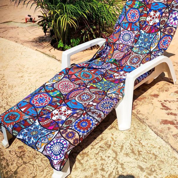 Microfiber Material Printed Beach Towel With Machine Washable Care Instructions
