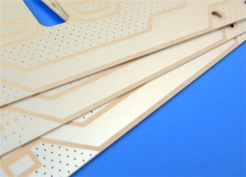 2-Layer RT/duroid 6006 PCB built on 10mil ceramic-PTFE substrate with Immersion Silver Finish