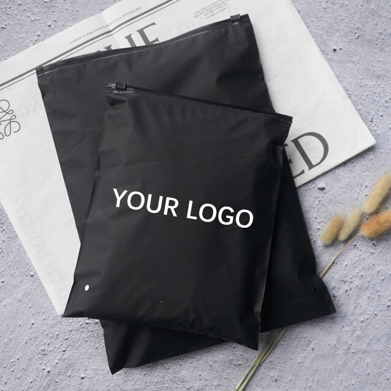 Reusable Plastics Packaging for Clothes Shirts Socks Storage with Customizable CPE Bag