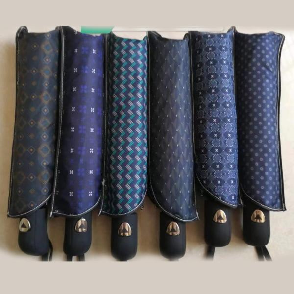 Triple Fold Semi Automatic Umbrella with Unique Pattern Design and 97cm Open Diameter