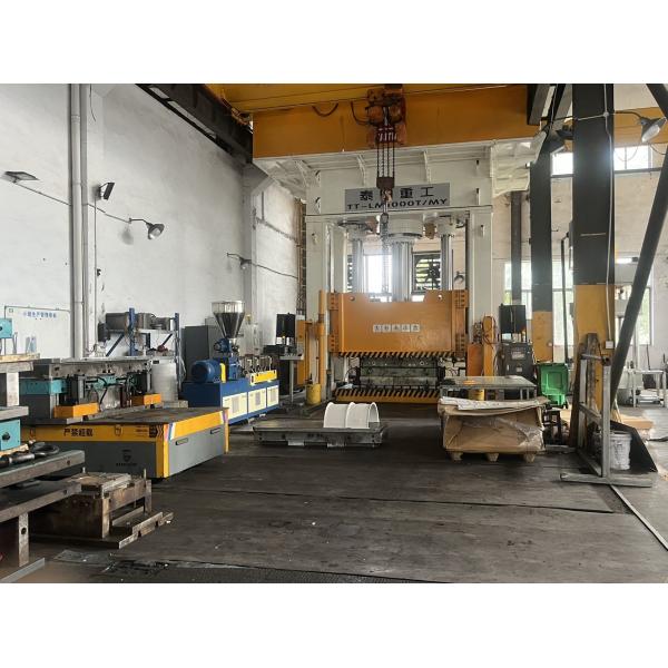 RTM-Optimized CFRP Chassis Mold for Automotive Battery Covers