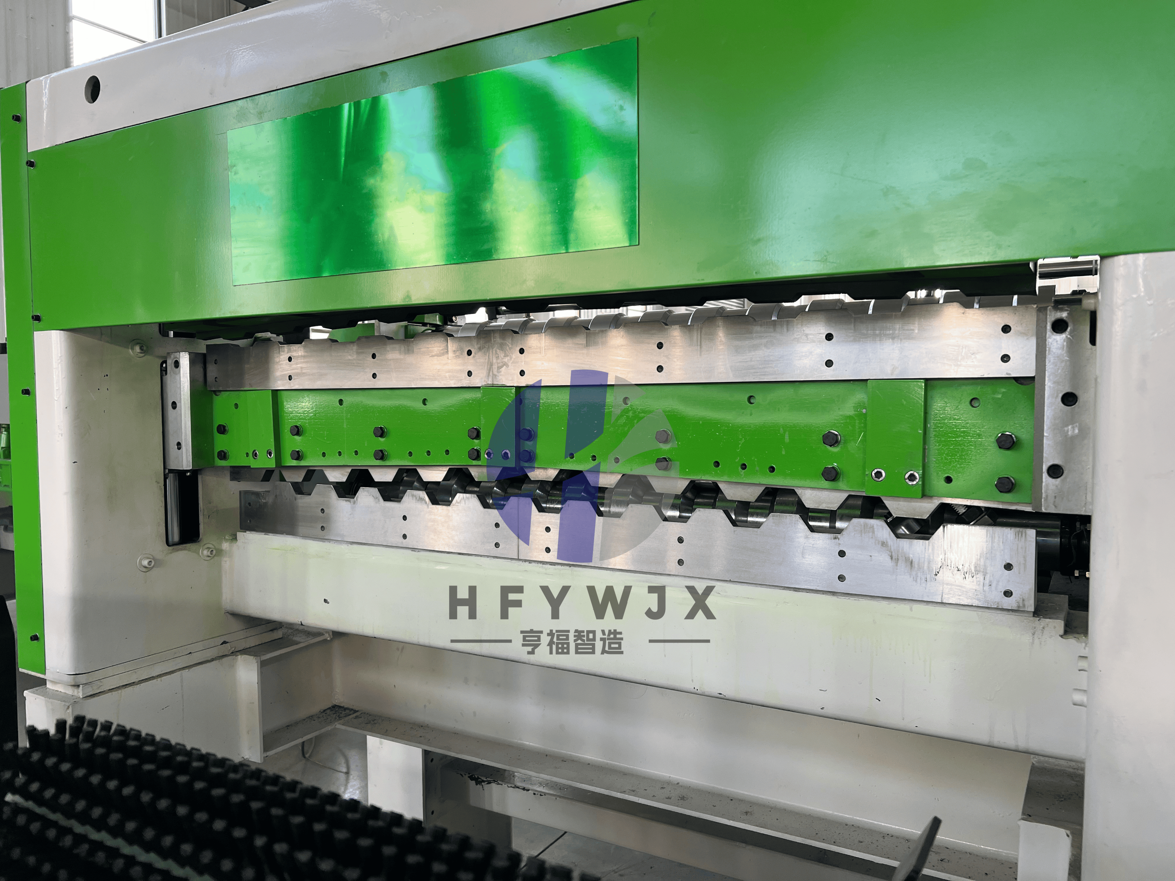 High-Precision Durable C8 C21 Double Layer Trapezoidal Roll Forming Machine with PLC Control System