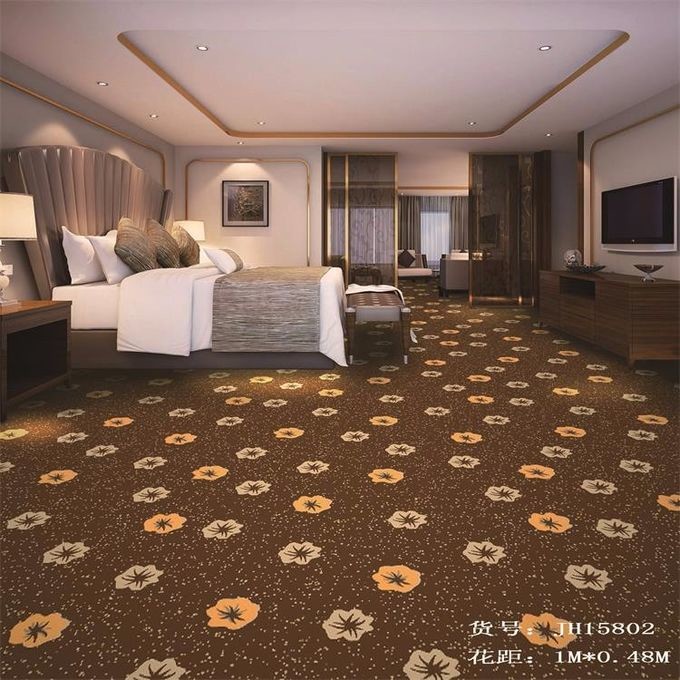 Plain Modern Carpet Flooring Geometrical Pattern Fire Resistant Feature