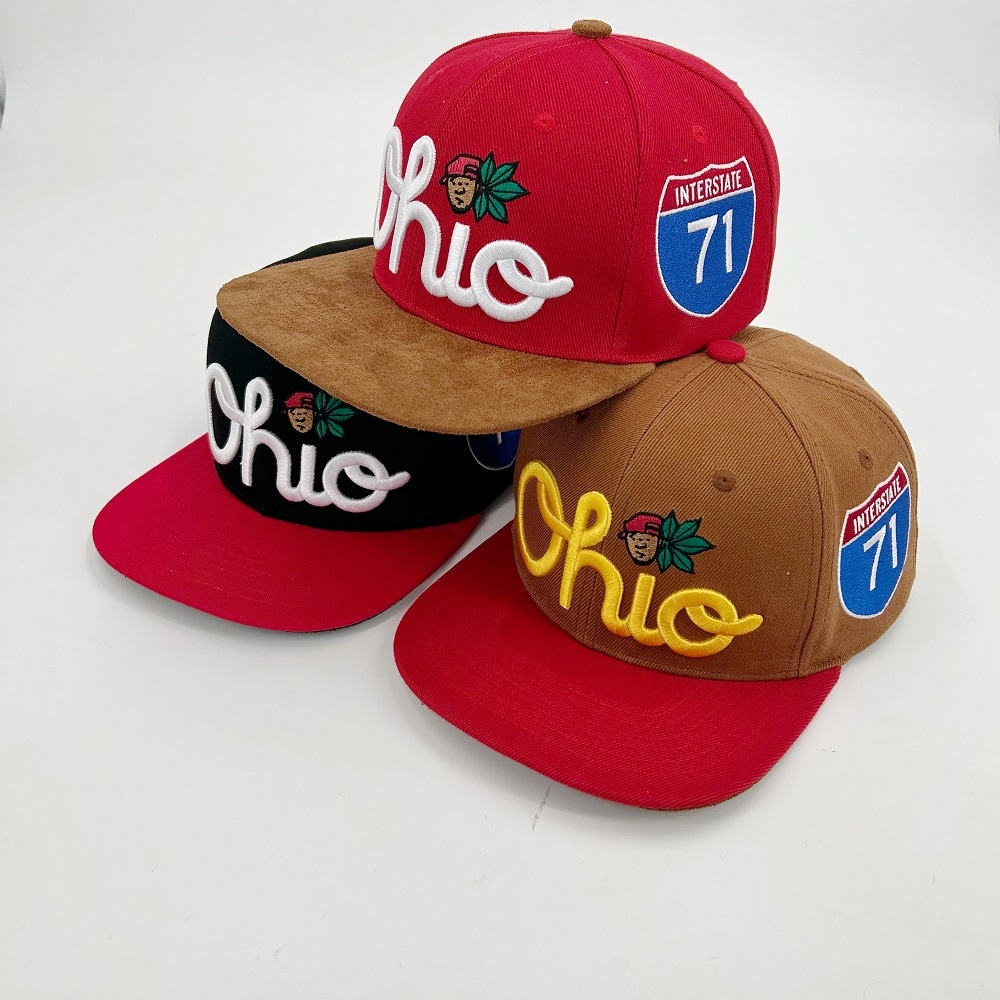 3D Embroidery Mesh Trucker Caps 100% Cotton Structured Customized