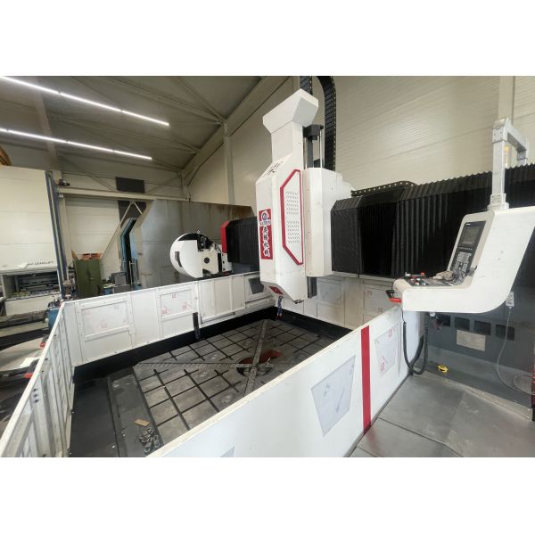 BT50 Spindle Taper CNC Plate Drilling Machine M30 Tapping Diameter For Milling On Large Metal
