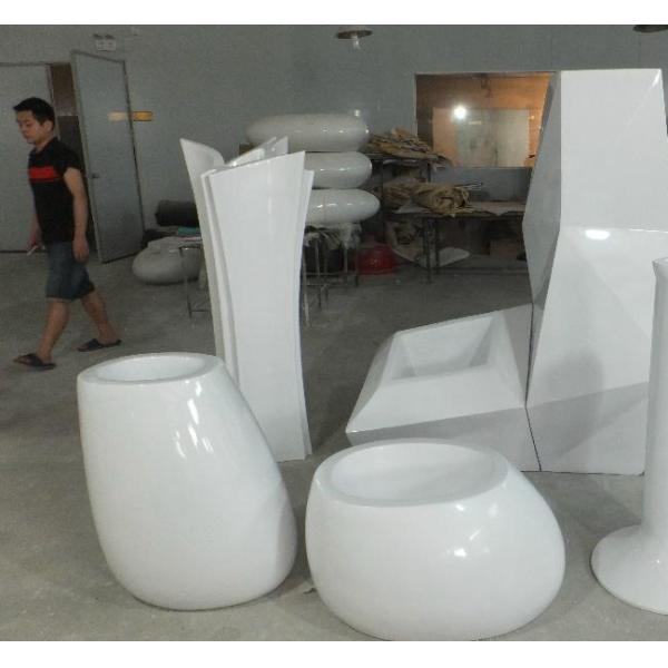 Vondom stone pot