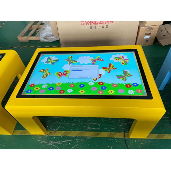 43 Inch Windows LCD Monitor Game Night Children's Smart Touch Table