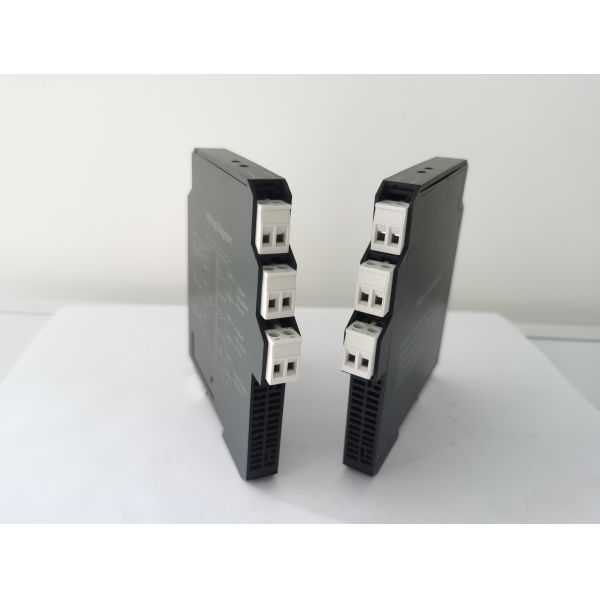 Slim Type Thermocouple Temperature Signal Isolation Converter 2.5Mpa