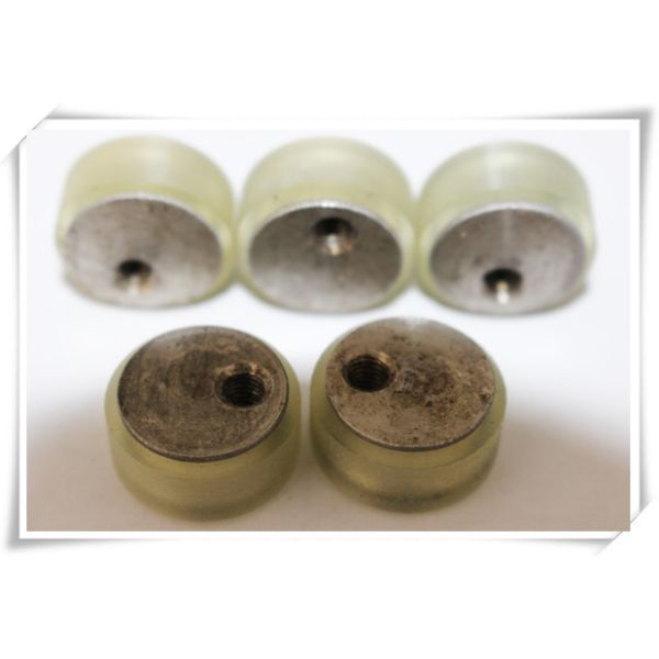 Bisque Polyurethane Wheels Coating with Iron Core , Oil Resistant