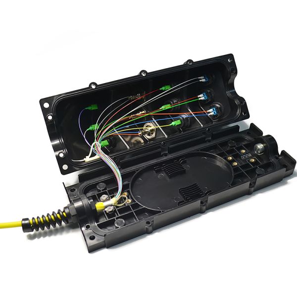 FTTX Enclosure Fiber Optic Cable Assemblies 8-48F Wall Mount / Pole Installation