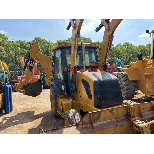 Multi-Functional CAT420Fh Backhoe Loader with All Functions in Good Working Condition