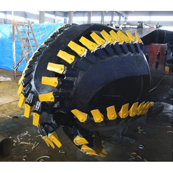 Gold Diamond Sand Stone Mining Cutter Suction Dredger