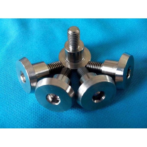 Customized GR2 Machining Titanium Bolts Big Size For Equipment Accessories