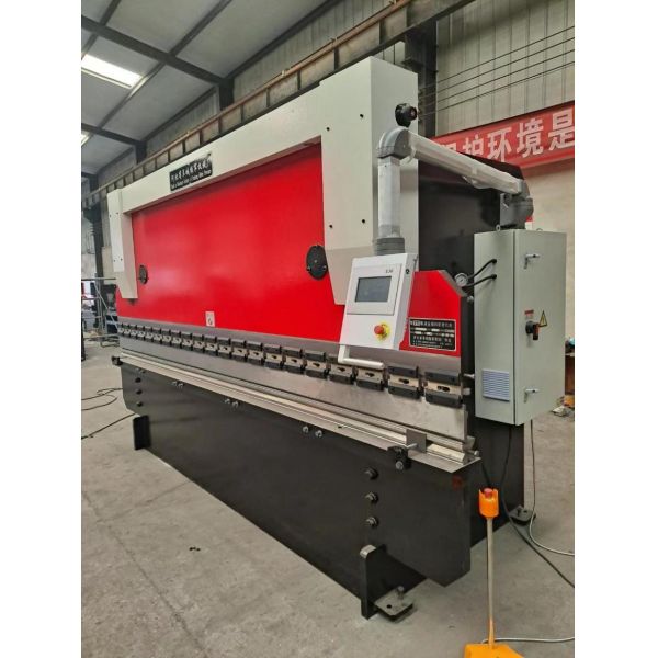 CNC BENDING MACHINE