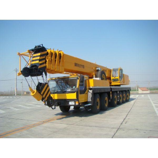Top quality 110T lifting capability mobile crane QLY110 truck crane