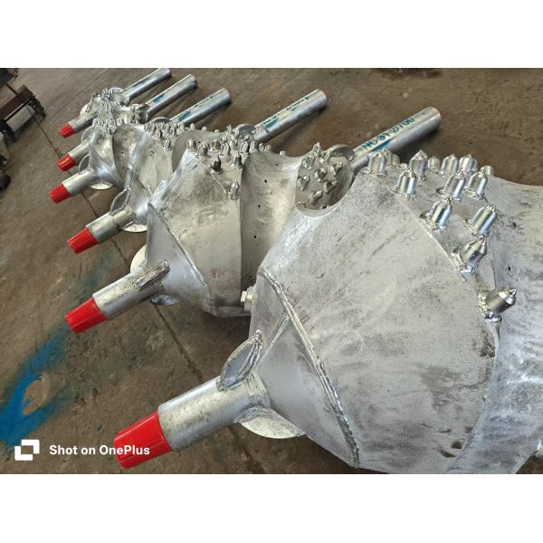 back reamer, extrusion back reamer, tunnel back reamer, pilot guide bit, guide plate, puller, transfer case, connect