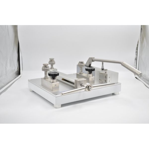 HS721 Portable Pneumatic Pressure Calibration Pump for Various Applications