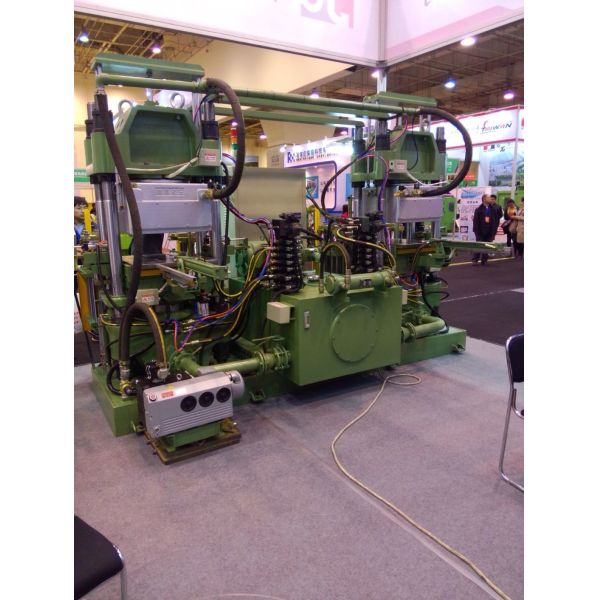 150T Rubber Oil Seal Vacuum Compression Molding Machine for Sealing Manufacturing