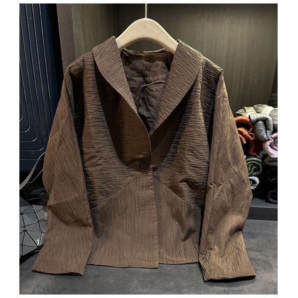 Elegant temperament, high-end design sense, spliced solid color lapel jacket, autumn and winter pleated Cota