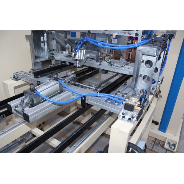 Full Automatic Wire Dropping Hopper , Mesh Welding Machine for Kitchen Wire Basket