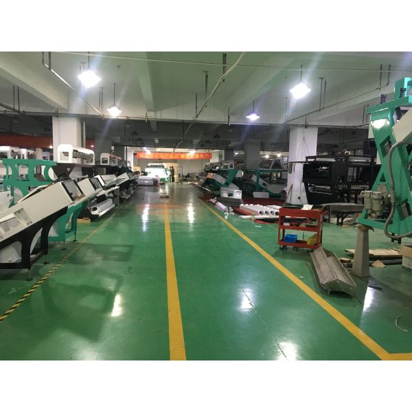 China Automatic High Technology Rice Optical Color Sorter Rice Processing Machine for Rice Mill