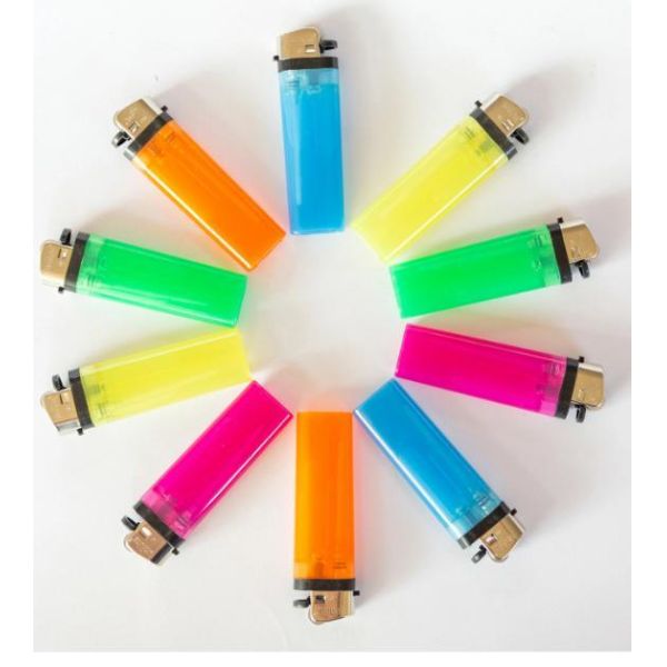 2022 Lighters Smoking Accessories Cigarette Flint Lighter with Request Samples Option