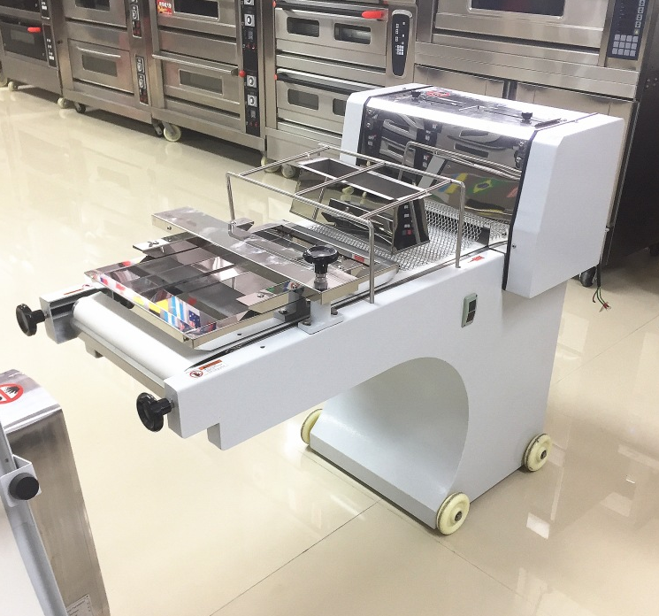 Multifunctional Toast Square Shaping Machine Semi - Automatically