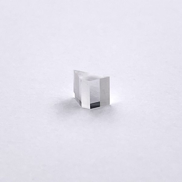 CVD Prism Diamonds High Quality Laboratory Diamonds for Optical Applications
