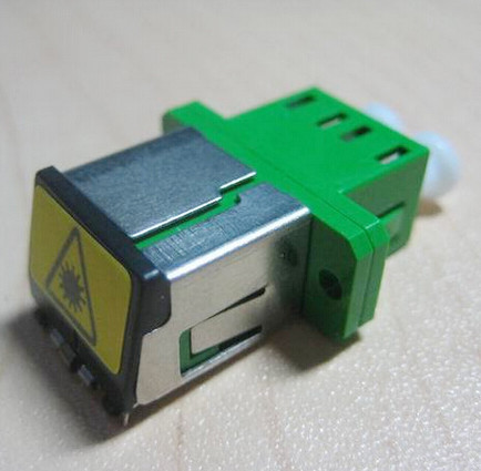 Cream color Low Insertion Loss MU Fiber Optic Adapter for Computer Networks