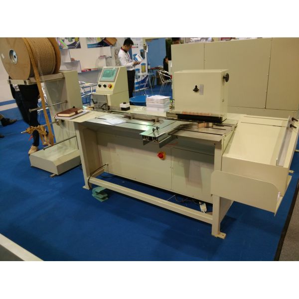 DCB-360 Computerized Automatic Double Wire Book Binding Machine Motor 1 PHASE 220V50HZ High-Speed 800-1000 Books/Hour 360mm Max