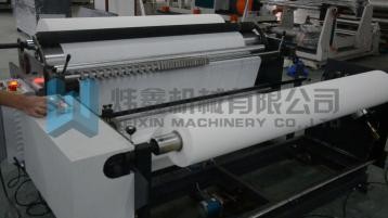 Multi Color Spunbond Non Woven Fabric Cutting Machine With Speed 20-120m/Min