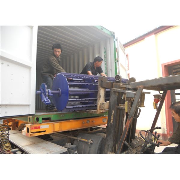 High Potency Automatic Fencing Machine , Hinge Joint Farm Fencing Equipment