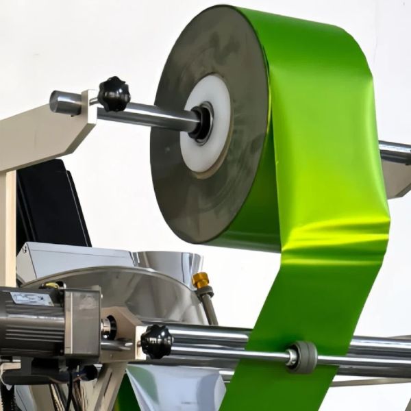 PLC Small Sachet Powder Packing Machine 800W Powder Sachet Packing Machine Compact