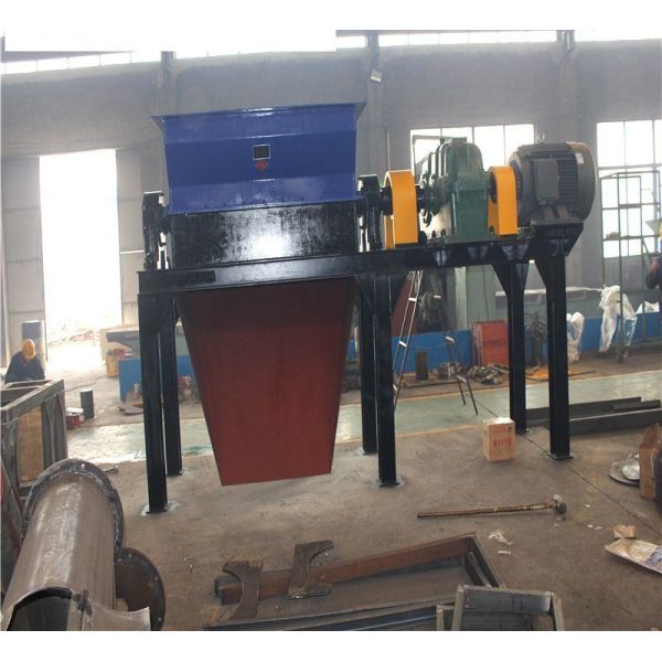 Efficient Livestock Carcass Shredder with Single Shaft